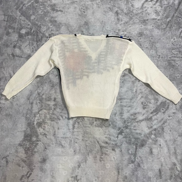 VTG Mariea Kim women’s white sweater with design at top in multicolor size small - Picture 7 of 7